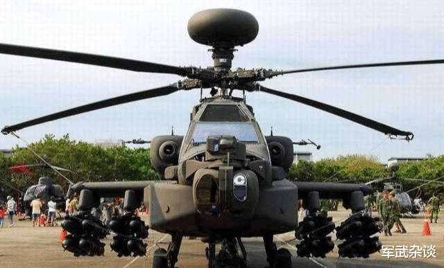 #阿帕奇#中国15式轻坦面临新挑战，印军阿帕奇终于现身，我们该如何应对？