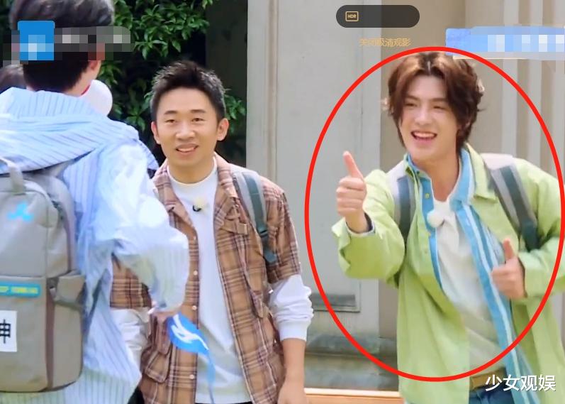 奔跑吧兄弟■《跑男》黄明昊再度登场，见他眼神聚焦对象，百分九友谊是真的好