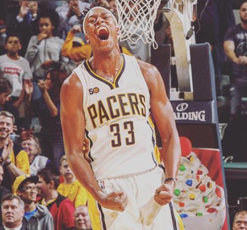 威斯布鲁克@恭喜威少!冠军中锋、22岁盖帽王二选一,网友:完美的选择