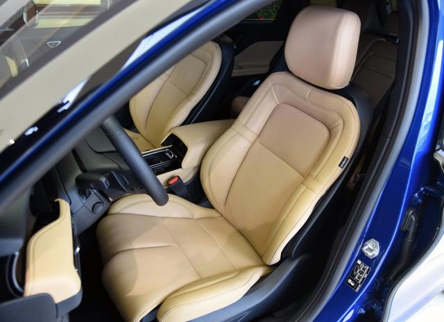 林肯汽车|2.0T配8AT，6.8秒破百，比奔驰更贵气的SUV，却比三缸宝马还便宜