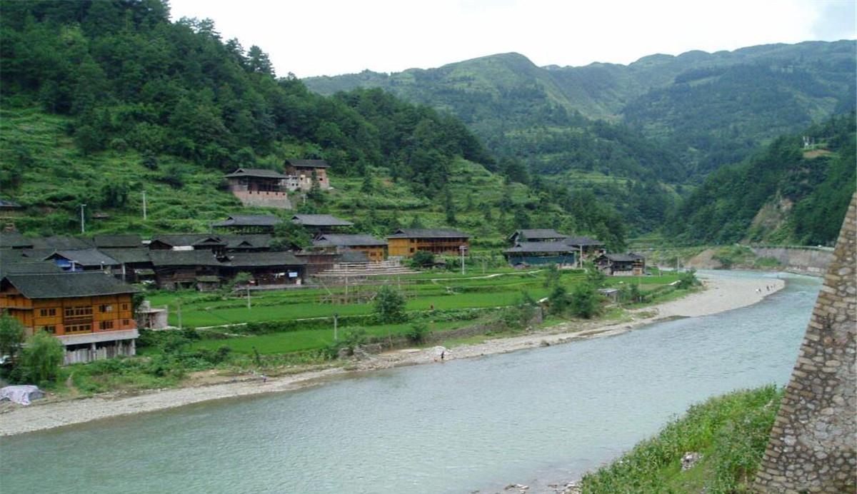 贵州：贵州“最牛”的小县城：到处都是高楼大厦，很多人误认为是地级市