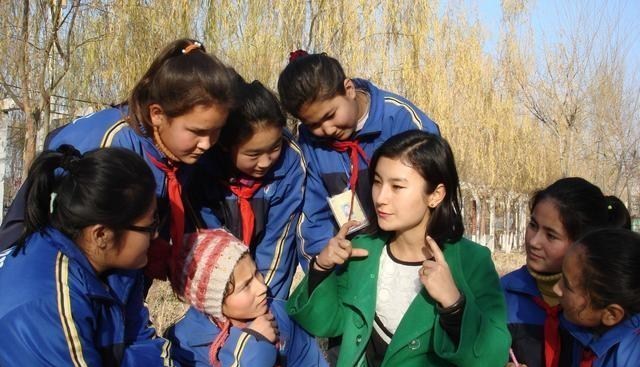 大学|这一类专业的学生，上大学免学费、未来就业包分配，值得报考吗？