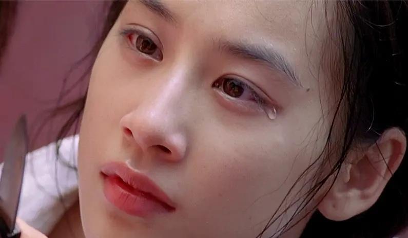 黄圣依|黄圣依上位之路，恶毒女二和哑女是本色，娘家和婆家豪门有几分真