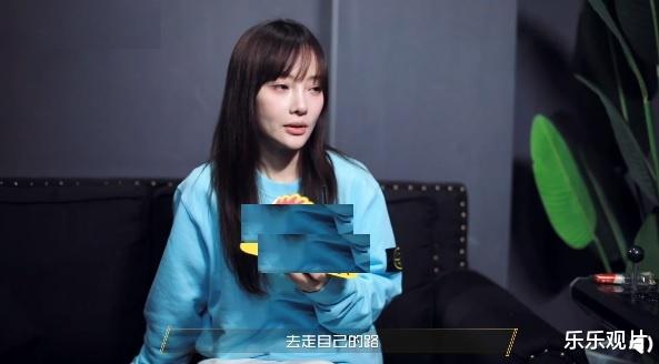 贾云馨|李小璐带甜馨参加钢琴表演，贾乃亮不在现场，女儿真名叫贾云馨