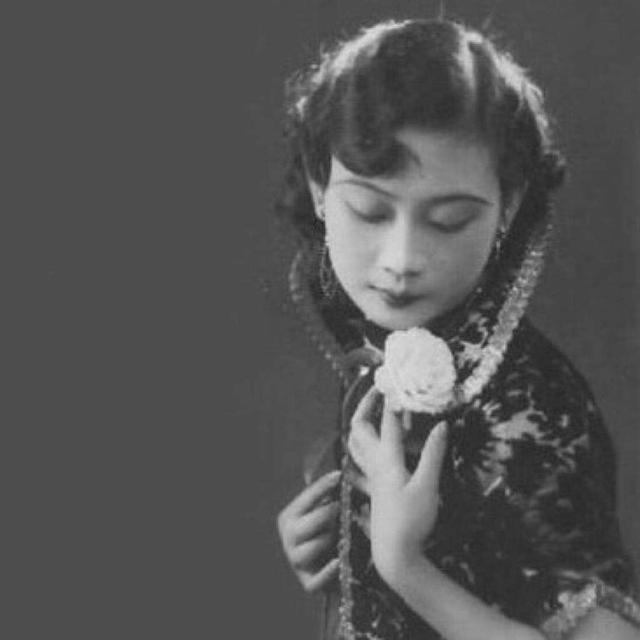 张织云|东南亚富二代，毁掉三位影视天后，晚年遭报应横死街头