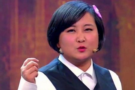 『贾玲』贾玲“救场王”名不虚传，节目上照顾言承旭陈晓，机智救场关晓彤