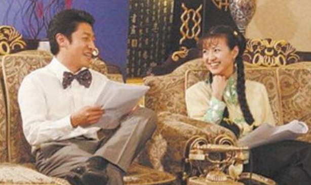 撒贝宁|与撒贝宁同居4年，狠心撇下撒贝宁爱上富二代，今39岁现况如何