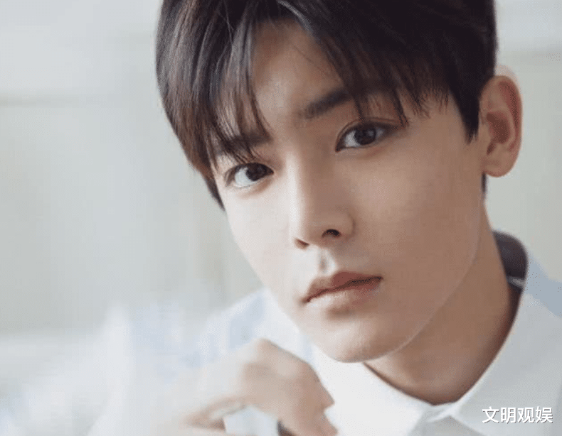 「关晓彤」关晓彤新剧开拍,看清搭档男主是谁后,这部剧不追都不行