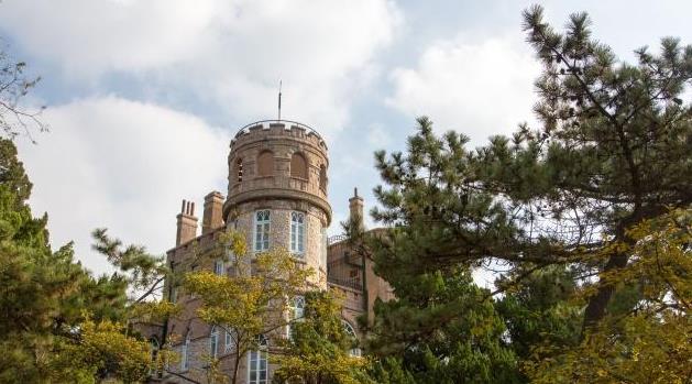 青岛市|中国最不怕水淹的城市,城市幸福感排名第一,一直被误认为是省会