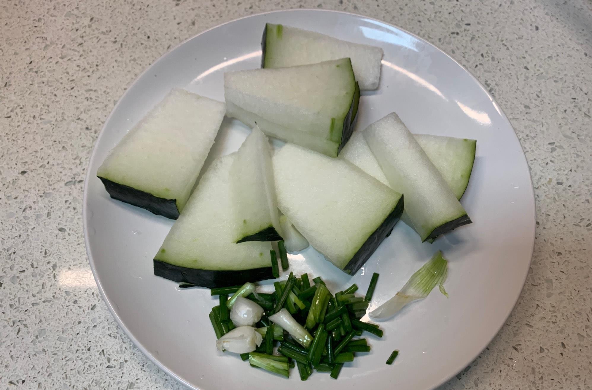 「豆腐」夏天天气闷热，吃这汤最合适，滋补养阴不上火，正当季要多吃