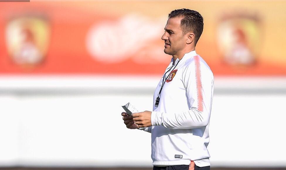 广州恒大@不好办！广州恒大核心又玩嗨了，他何时能让卡帅放心！