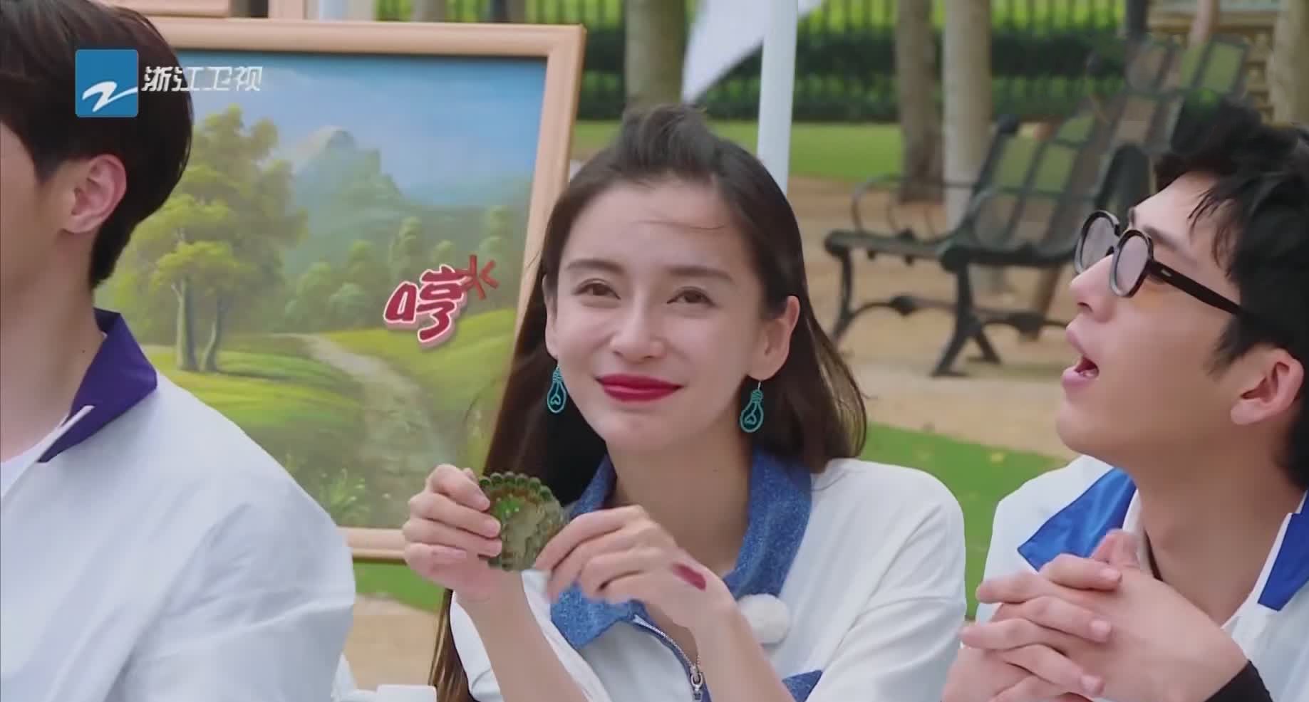 奔跑吧兄弟|为何baby只在跑男上口红粘牙，化妆师终于说出原因：这谁敢信？