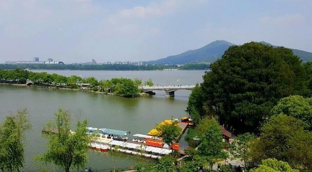 浙江省|我国4个带“江”的省份，发展最好的是哪个？差距在哪里？