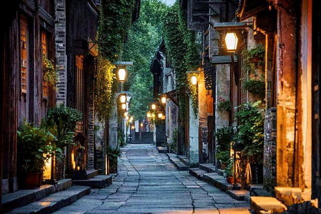 旅行|全国门票最贵的古镇,逛一遍至少要花190元,一年能接客900万人次