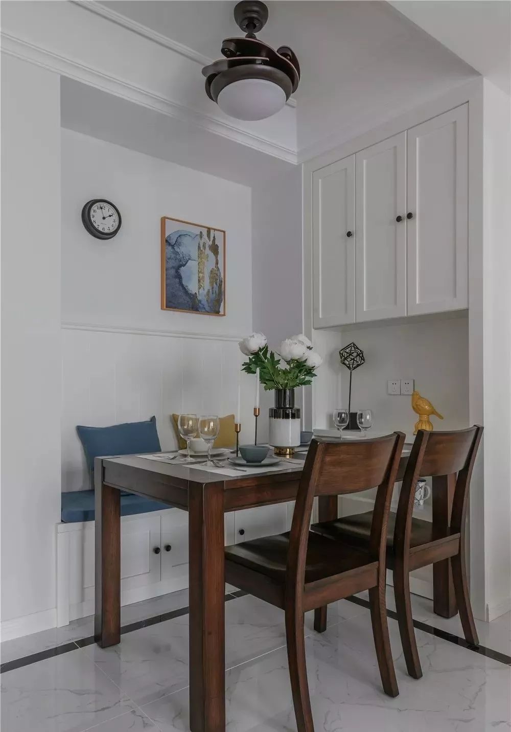 101㎡现代美式风，加入黄铜元素，让空间多一份轻奢感！