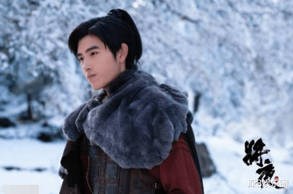 主角一个不认识,配角多是影帝影后,观众:大导演,捧儿子不是这么捧的!