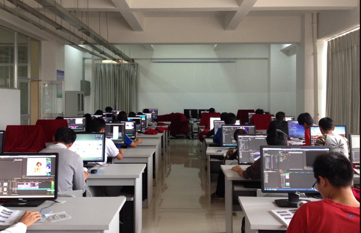 大学|高三男生很吃香的8大专业,毕业不愁就业,收入和发展前景都挺好