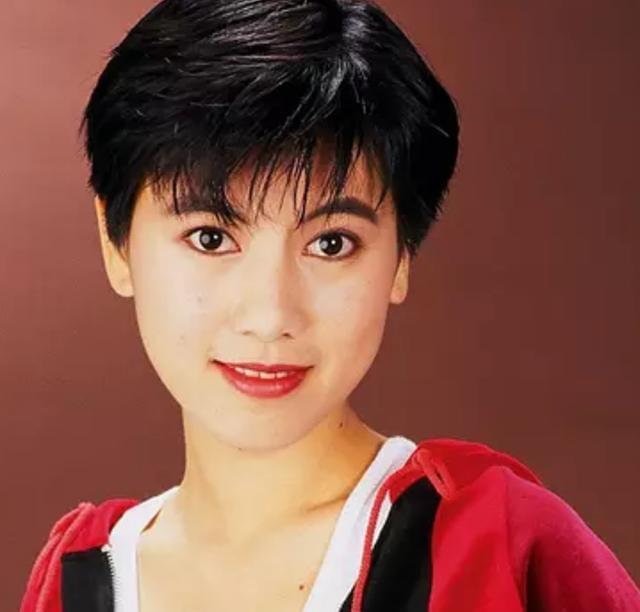 曾志伟|1990年，余倩雯被曾志伟“假戏真做”伤心退圈，如今成人生赢家