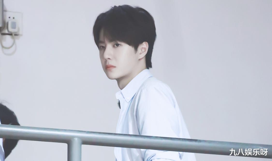 王一博▲《天天向上》:王一博与哥哥们聊天,1句话道出“顶流”真相