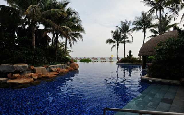 「三亚」如果海南要迁移省会，哪个城市最适合？这个大地方呼声最高