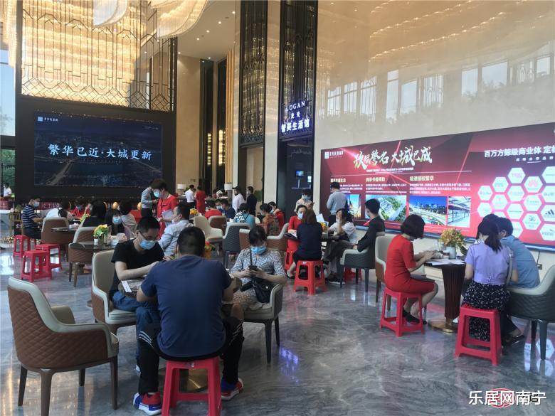 |江南620亩大盘二期毛坯房卖得比一期精装房还贵 凭什么？