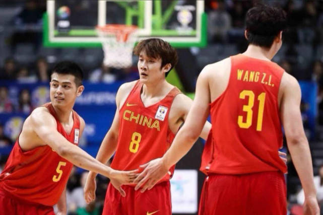 丁彦雨航@官宣赛季报销!足足等了两年,中国篮球最担心的事情还是发生了
