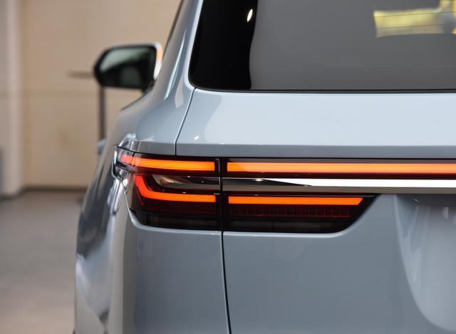 【理想one】理想再添全新suv,比揽胜霸气,破百仅需6.5秒,真优秀