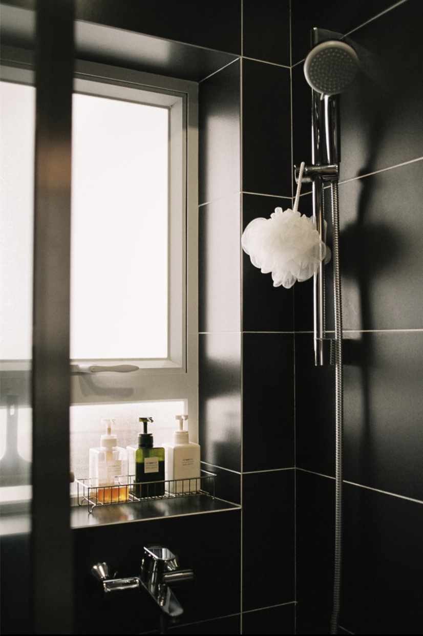 ：夹缝中求生存！香港38㎡的公寓，居然还装出了2室1厅