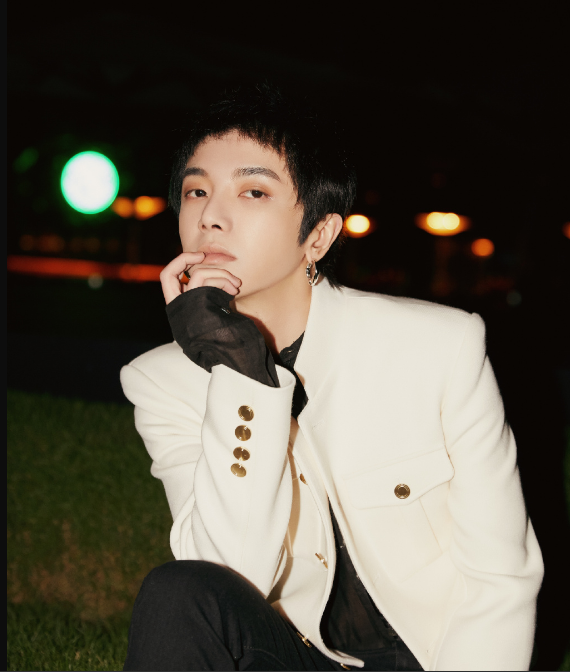 沈腾|《王牌对王牌》刚开录华晨宇就要退出舞坛？贾玲沈腾才是真的不容易