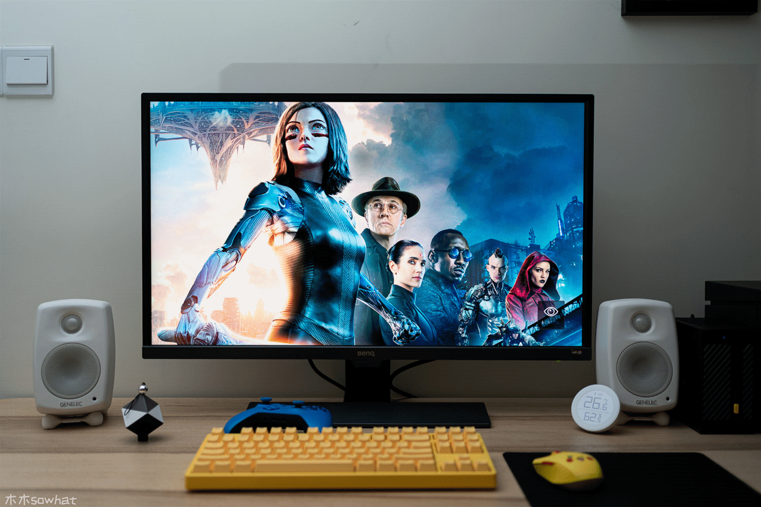 hdr|32寸+4K+HDR10，大屏搭配迷你主机搭建极简桌面