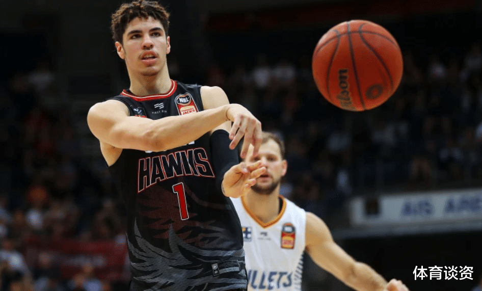 [迈克·泰森]19岁魔术师来了！暴增6斤肌肉+长高1.3厘米，勇士确认不要他吗？