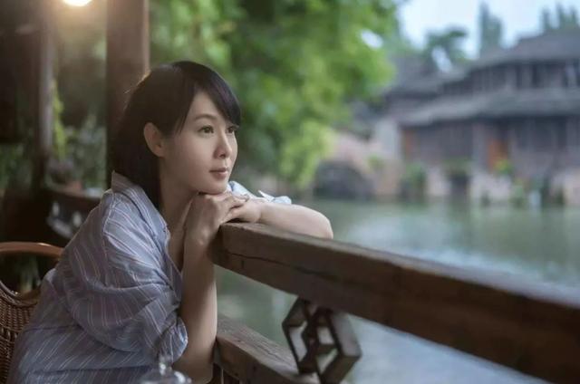 刘若英|刘若英，半年狂瘦40斤，公布懒人瘦身法：多喝3种饮品就能瘦