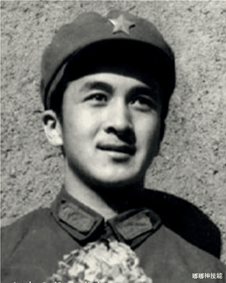 黄宏|24次荣登春晚,60岁靠人搀扶走路,职务被免后,黄宏现状令人堪忧