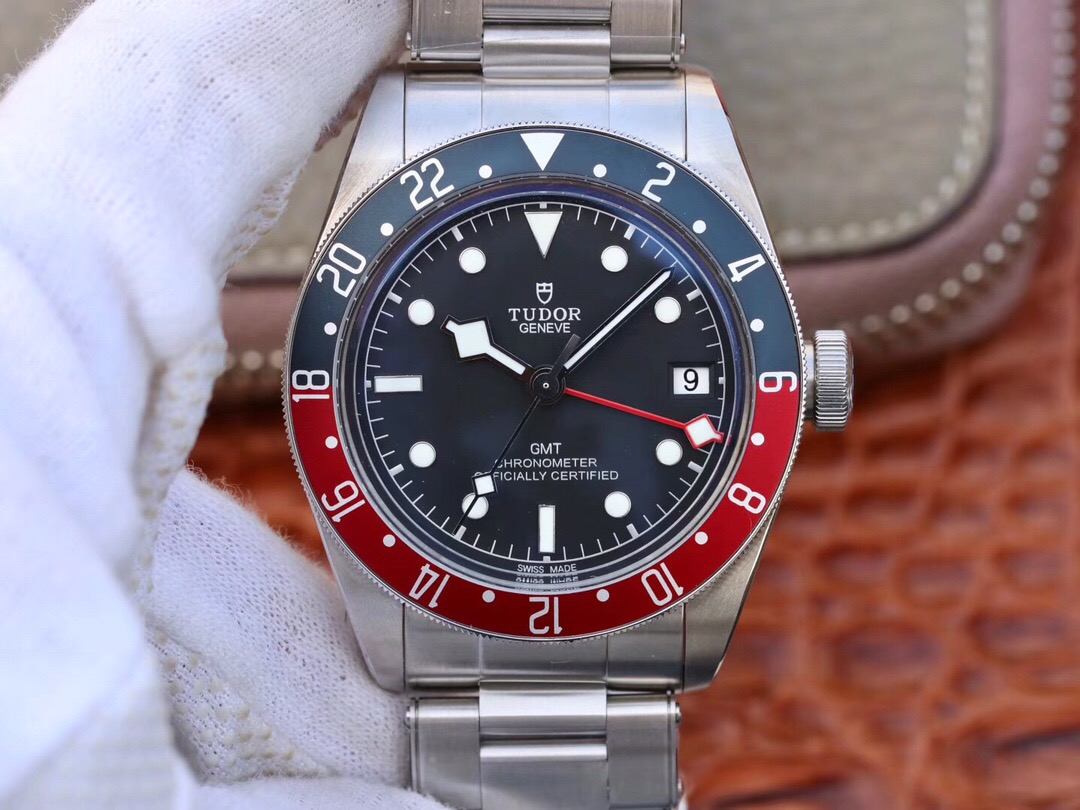 Siri|Siri说表：ZF帝舵碧湾格林尼治