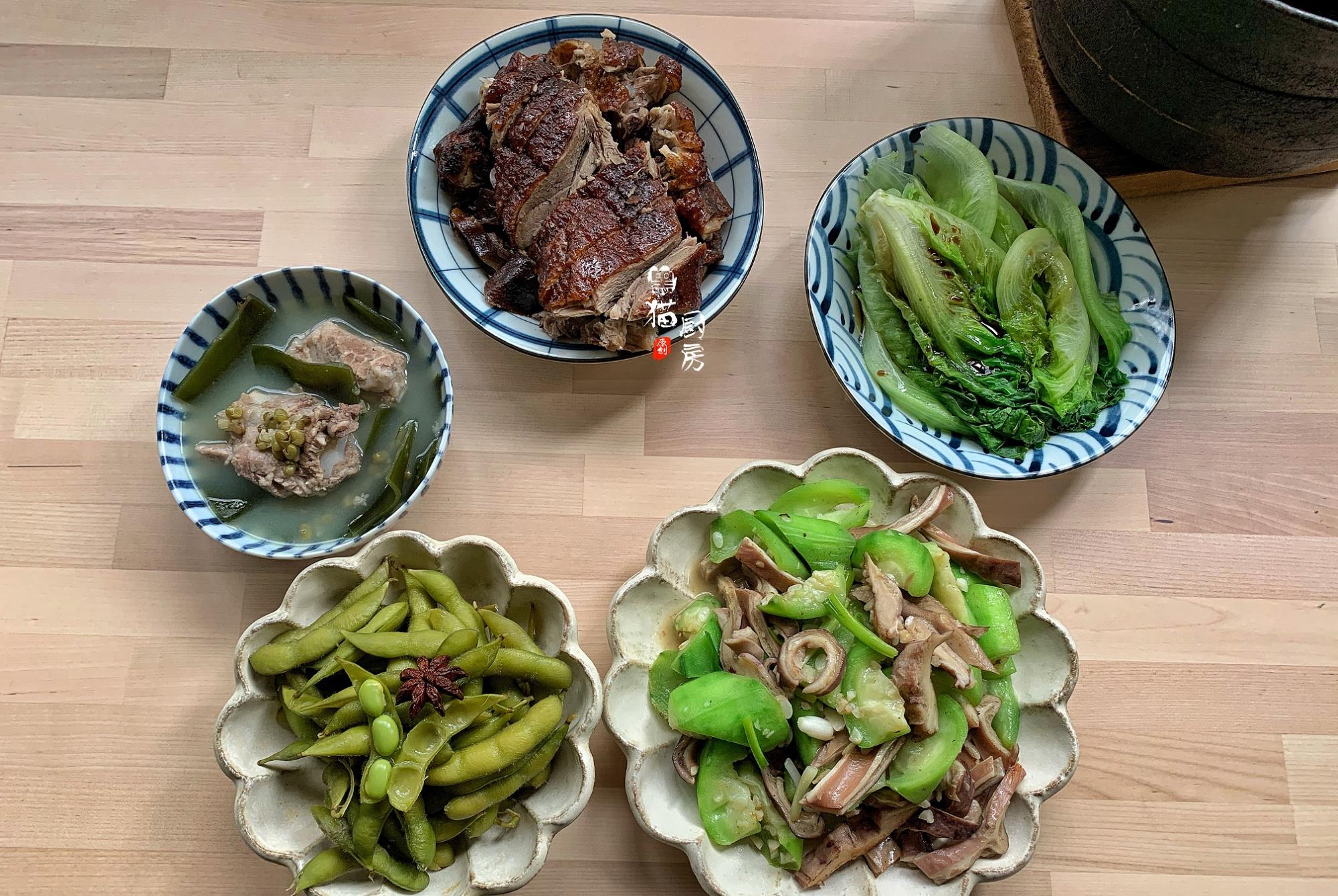 海带|一家三口的晚餐，2荤2素1汤，朋友：过得太讲究了，难怪孩子长高