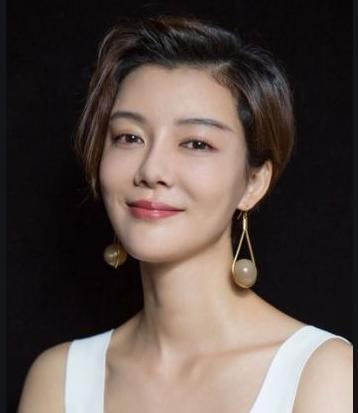 明星|离过婚的4位女明星，如果让你选择，你会选哪一个？
