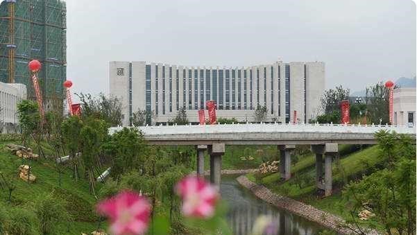 宜宾|宜宾喜迎一所全国一流高校！已迎来首批本科生，这一区成最大赢家