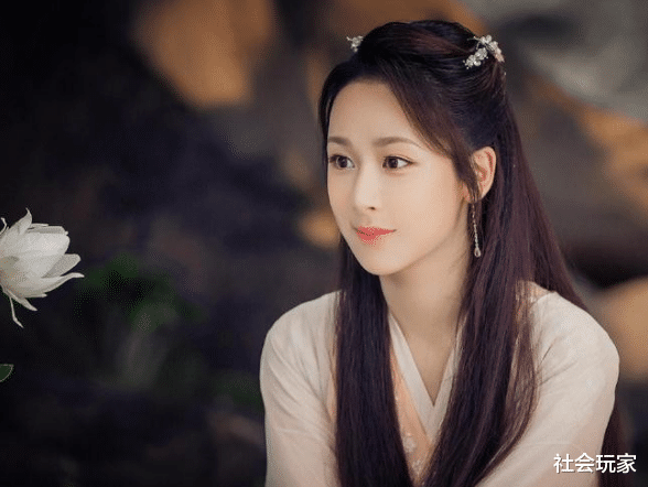 「杨紫」?扮演“天下第一美女”的女星:前5位都被吐槽,唯独她实至名归!