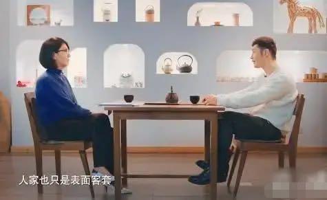 「肖战」扛糊!为什么肖战深陷争议还能去三亚录综艺?看完黄晓明彻底懂了