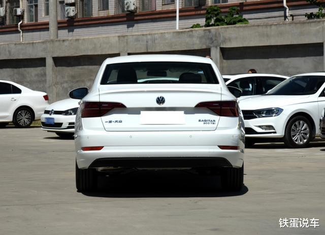『大众速腾』新一代速腾,紧凑型中的B级车,9.89万配前后独立悬,油耗5.7升