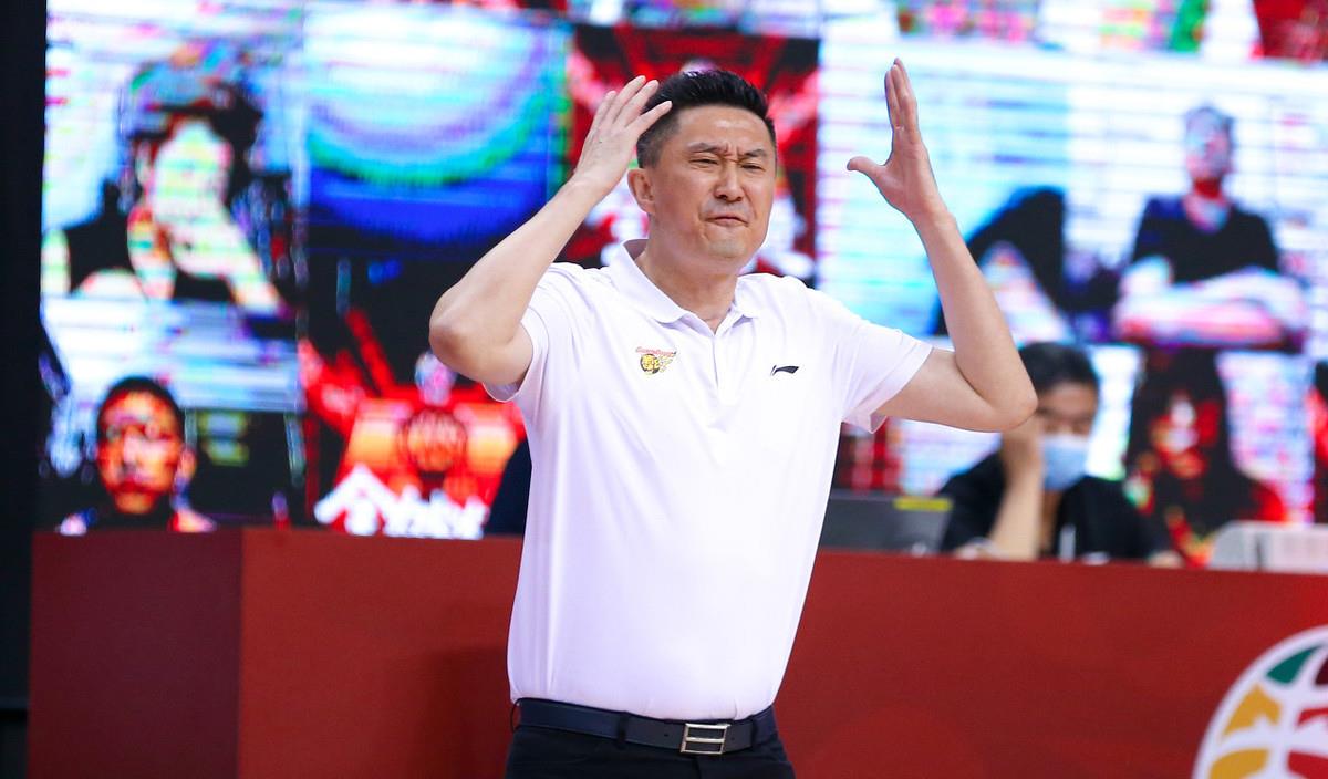 广东男篮|马尚布鲁克斯正式回归，8月2日抵达CBA赛区，但可能1场都不打