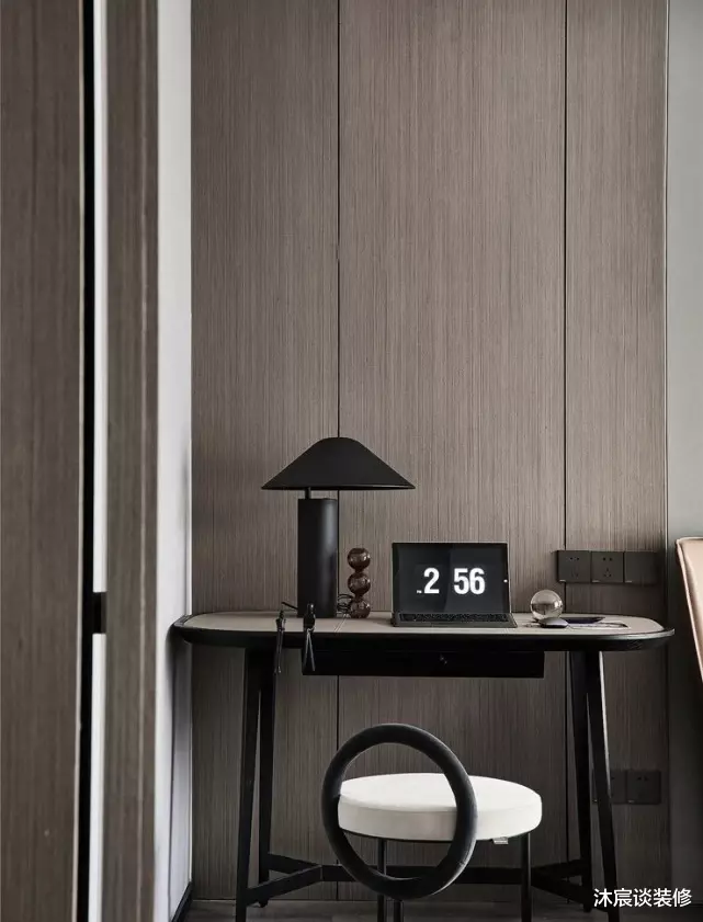 |看了她家，才知木元素如此温馨，现代生活亲自然主义，室内很舒适