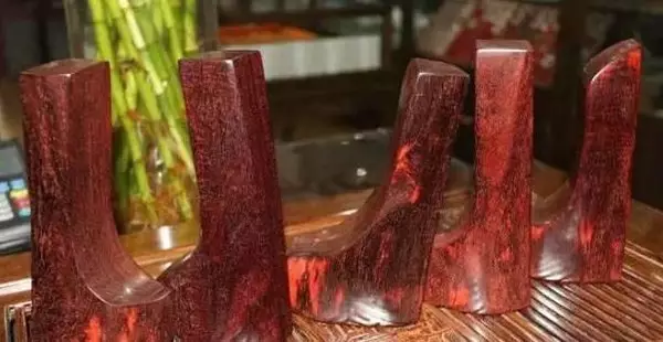 小叶紫檀|详解小叶紫檀的“拆房老料”“马车料”“乐器料”