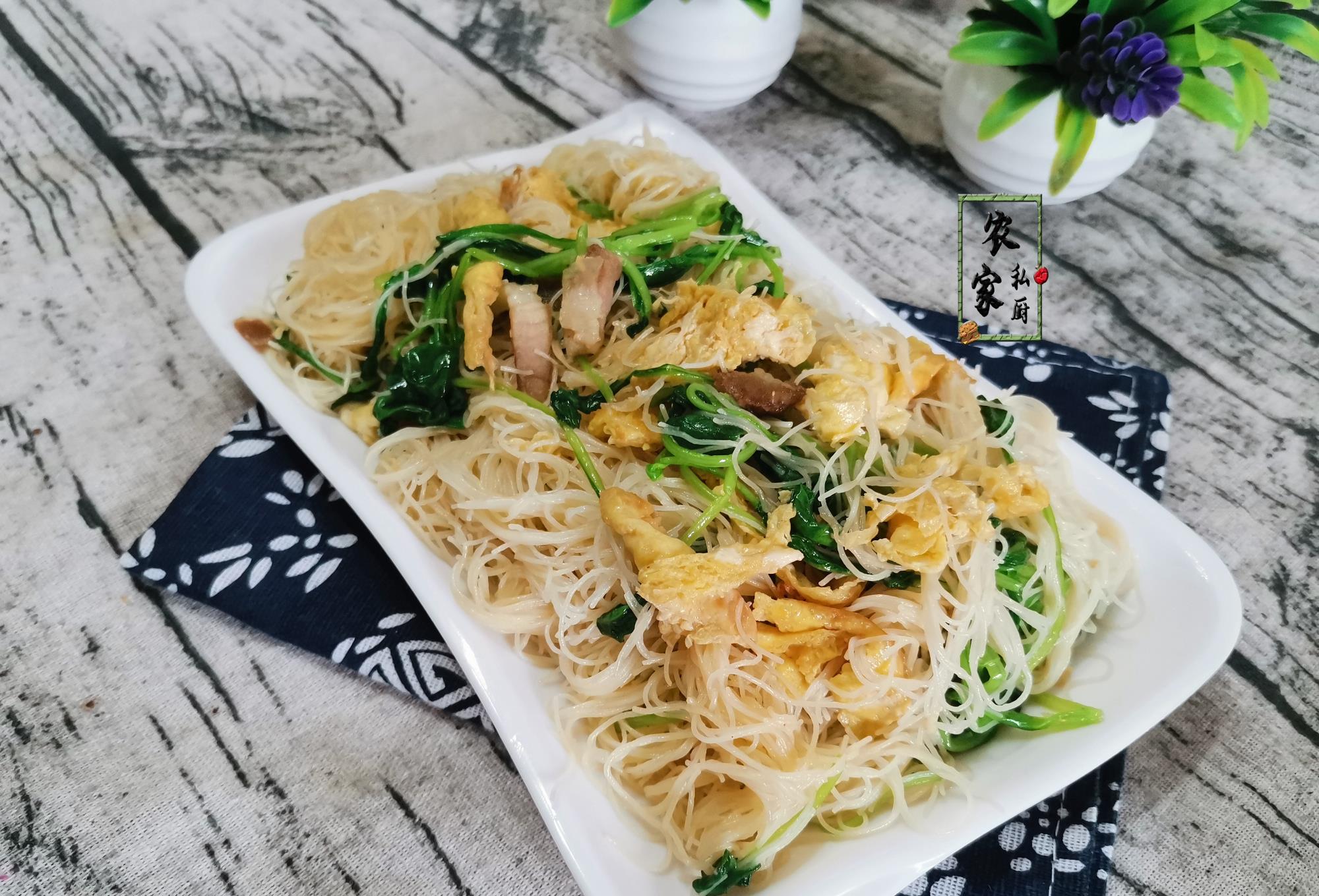 猪大肠|神兽出笼，一到家点名要吃这菜，成本5元做一大盘，他是百吃不厌