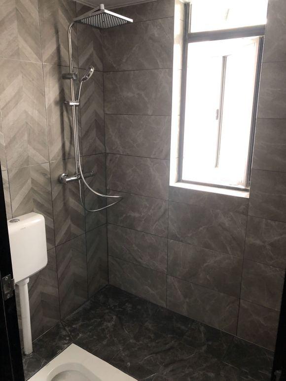 |110平装修，电视墙墙花2万，大阳光房3万多，这套房子砸了不少钱