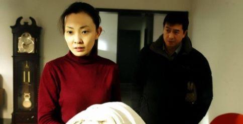 她是张嘉译的前妻,离婚后爱上孙红雷,今43岁美的像20岁少女