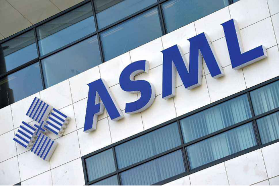 光刻机|ASML职员哭泣：明明说好是自研光刻机，结果掉头和尼康合作了！
