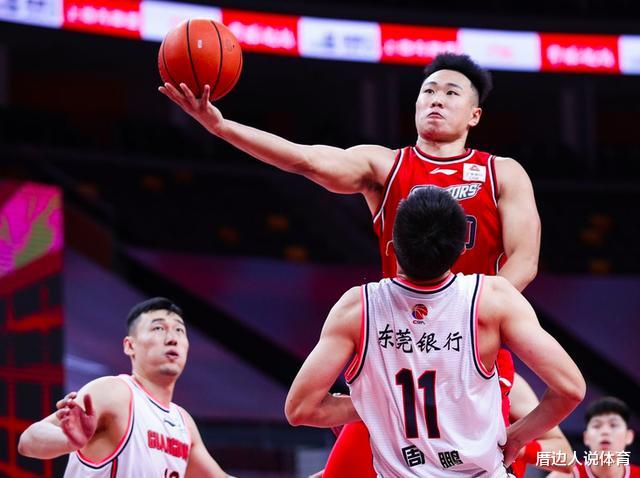 「周鹏」广东队长正式归位！周鹏回来了：杂耍上篮+追身三分+钉板大帽