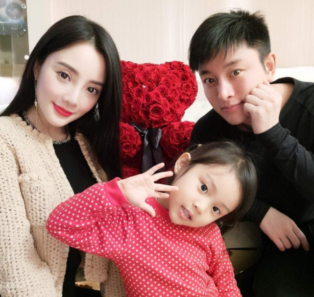 李小璐：贾乃亮最恨的不是pgone，最恨的另有其人，他霸占李小璐最好的5年时光