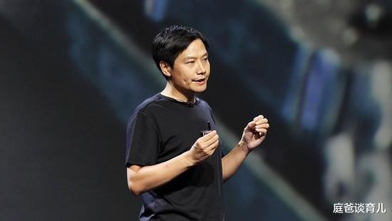 『三体』杨振宁说看不下去《三体》，为何被教育部列入《中小学生阅读指导目录》